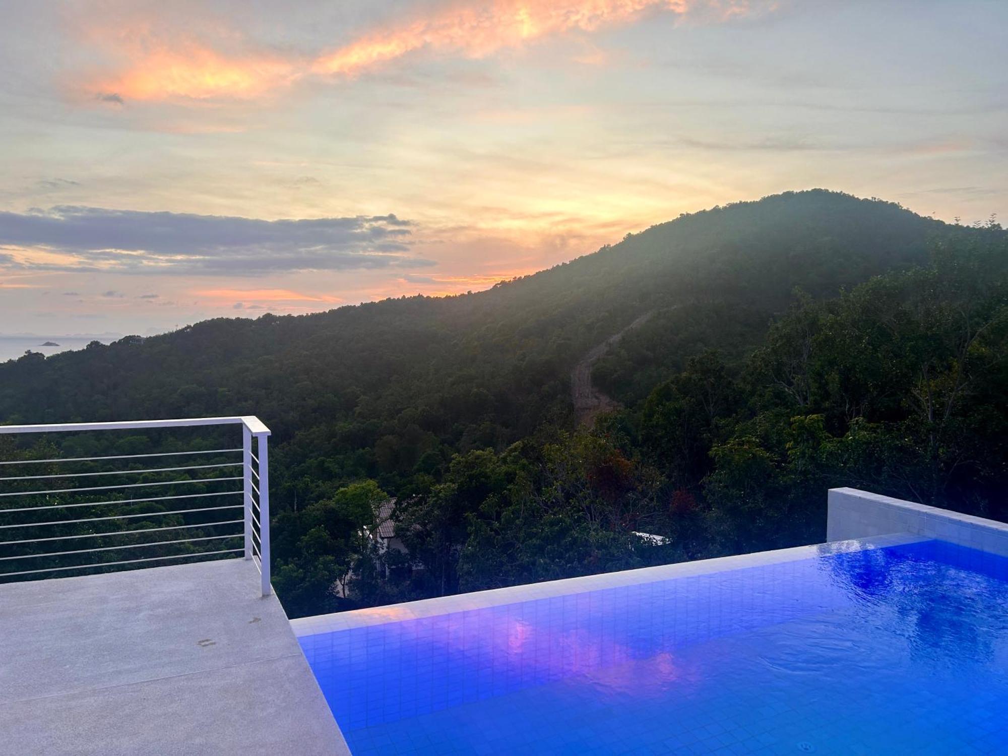Horizon Villa Srithanu Beach